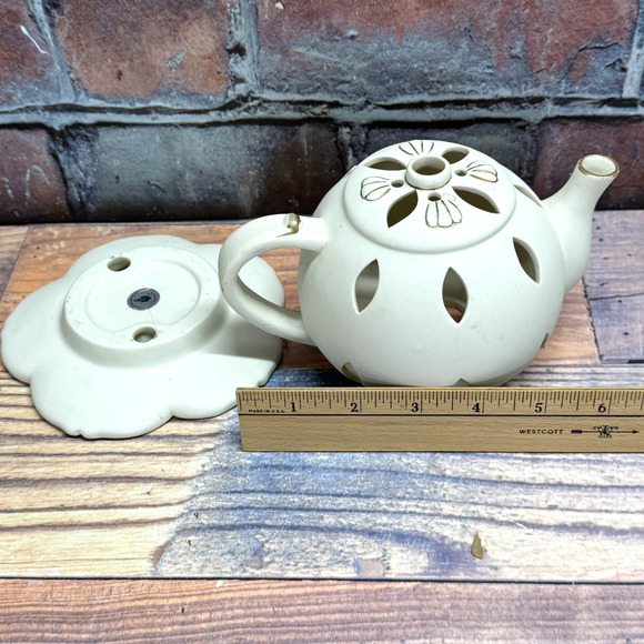 Partylite TEAPOT Tealight Candle Holder TEA TIME Luminary P7301 Porcelain Bisque - Picture 4 of 8
